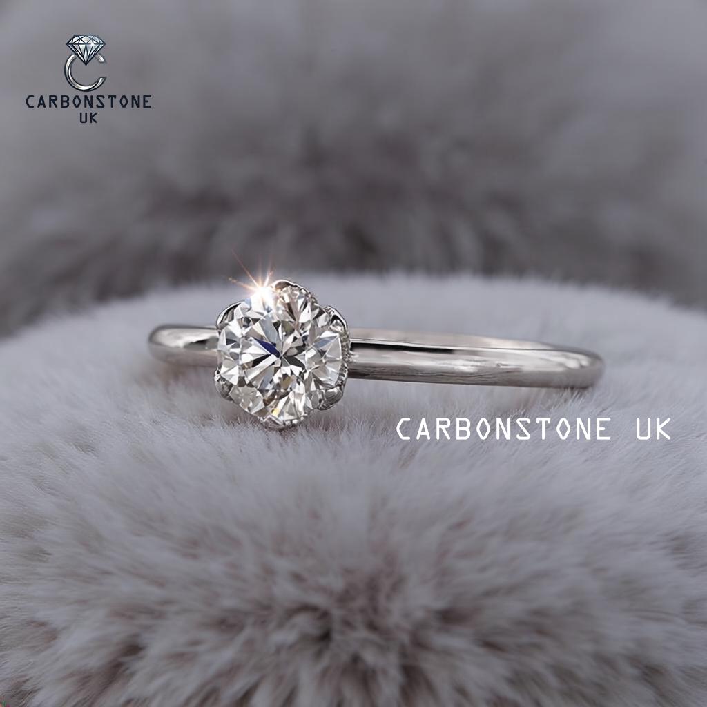 Leaf Round Cut Engagement Ring in Platinum