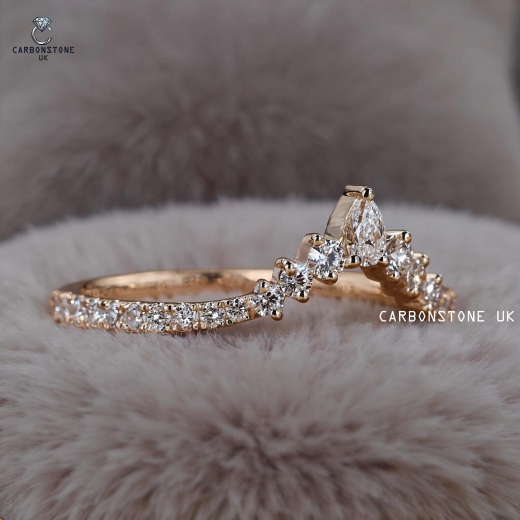 Chevron Pear Cut Wedding Band in Rose Gold