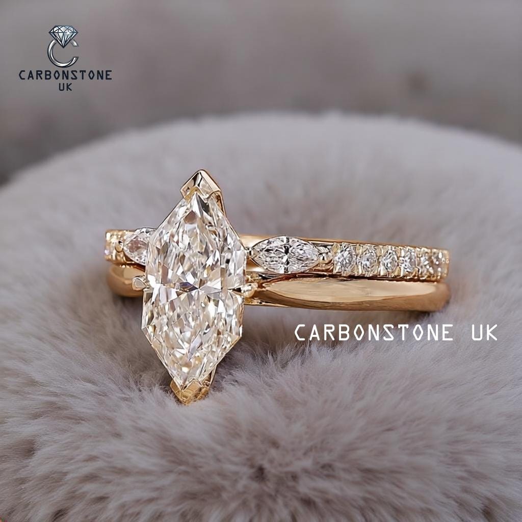 Dutch Marquise Cut Bridal Set in White Gold