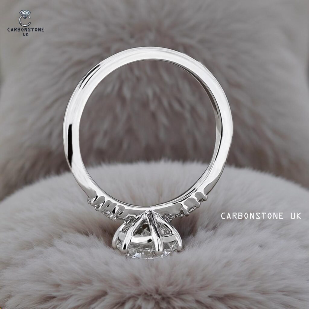 Solitaire Round Cut Engagement Ring in Platinum