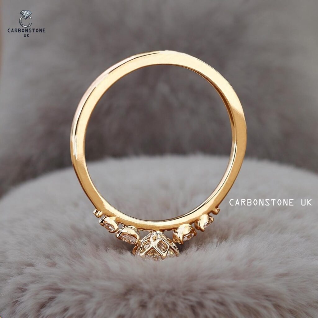 Minimalist Round Cut Engagement Ring