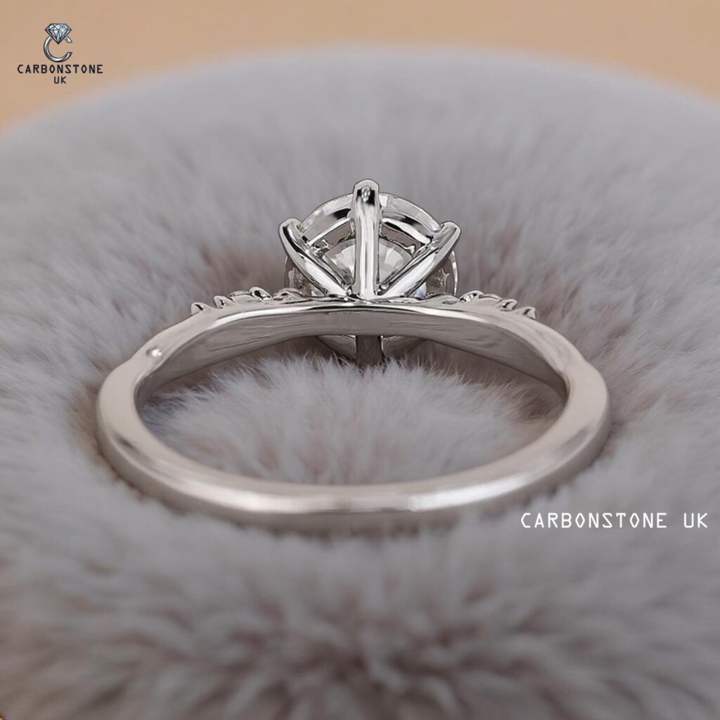 Solitaire Round Cut Engagement Ring in Platinum